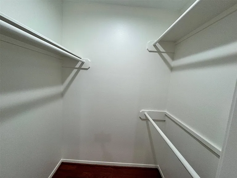 1718 Berkoff Dr — Photo 15