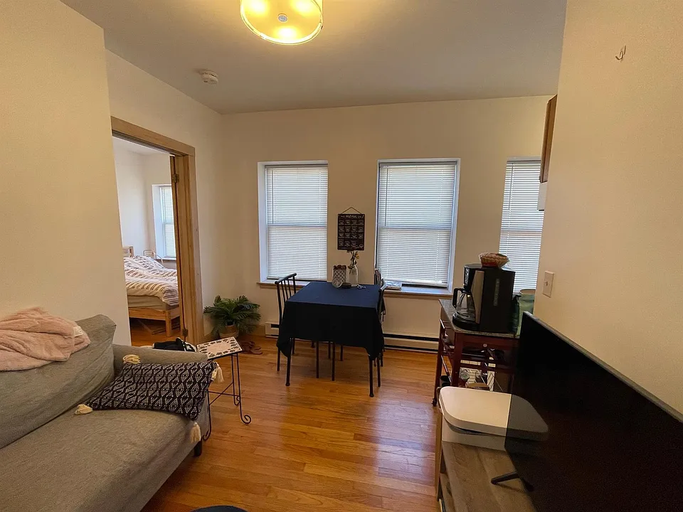 43 Ivaloo St #2