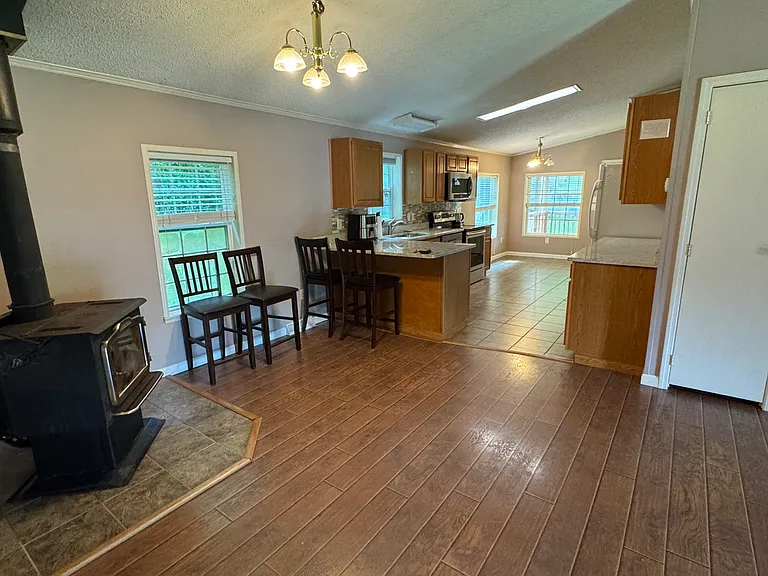121 Taft Rd — Photo 8