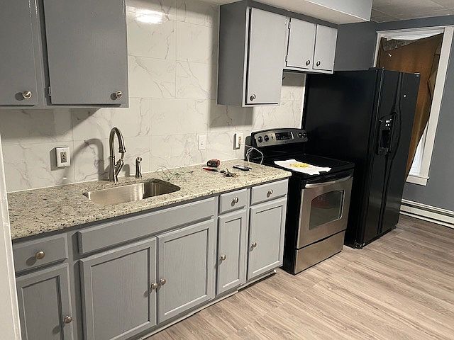 2nd image of 135 S 15th St Floor 1