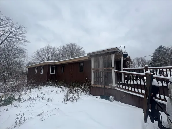 1861 Sandy Lake Grove City Rd, Jackson Center, PA 16133