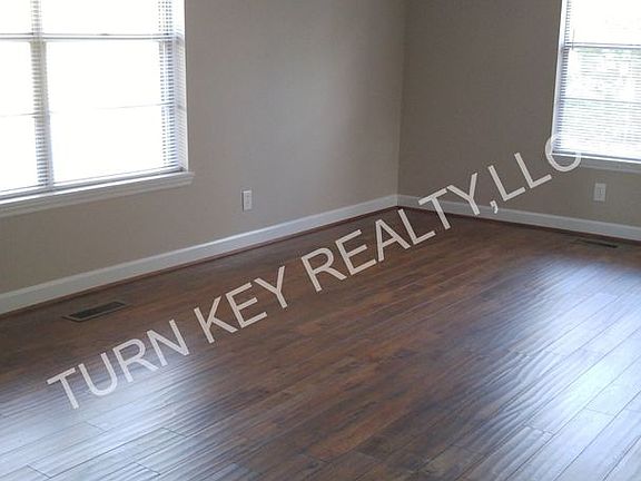 2nd image of 735 Francis St