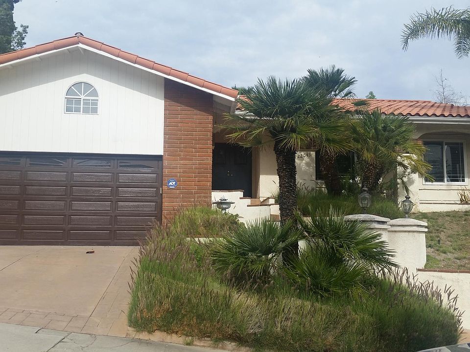 1st image of 22045 Rayen St