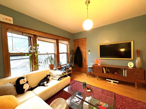 3810 N Greenview Ave #2, Chicago, IL 60613