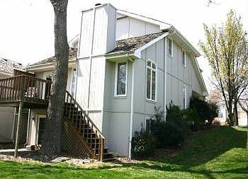 1st image of 519 NW Timberbrooke Dr