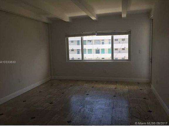 5th image of 325 Ocean Dr APT 504