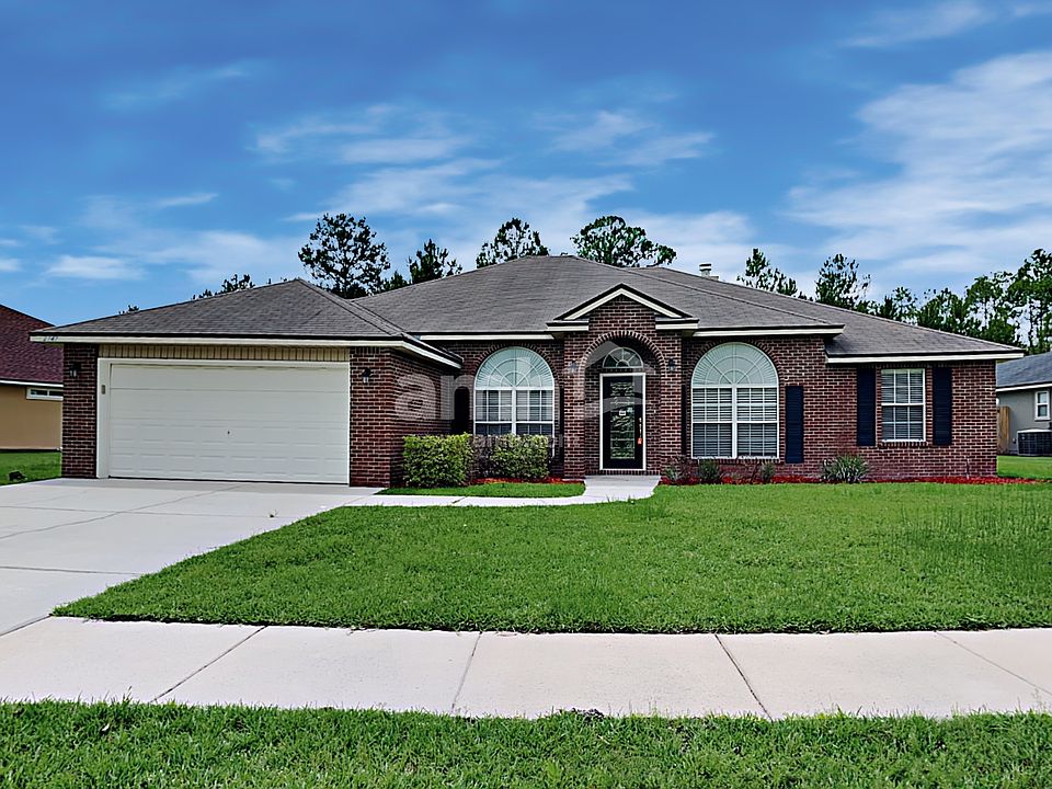 1st image of 2747 Royal Pointe Dr
