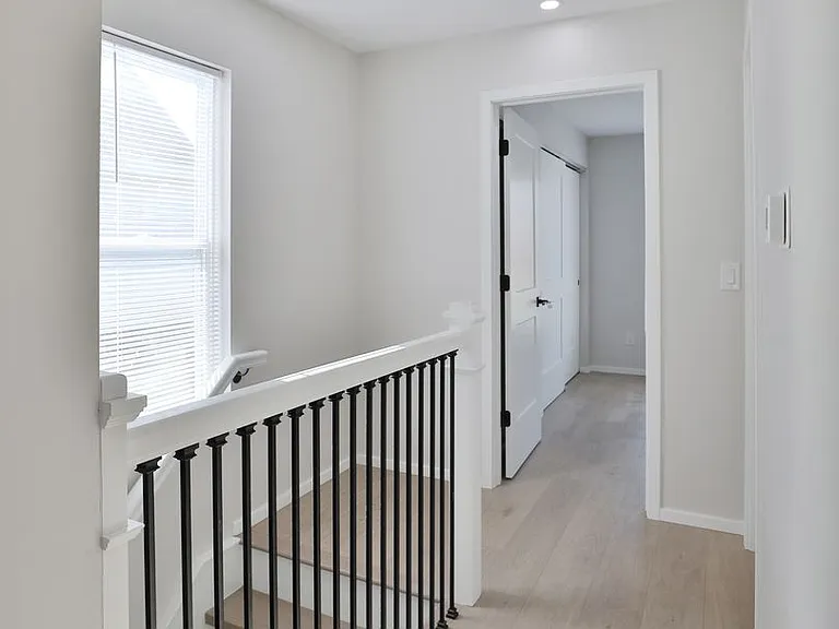 108 Hawkes Ave — Photo 19