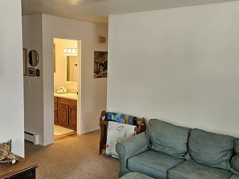 729 Halbert St #3 — Photo 4