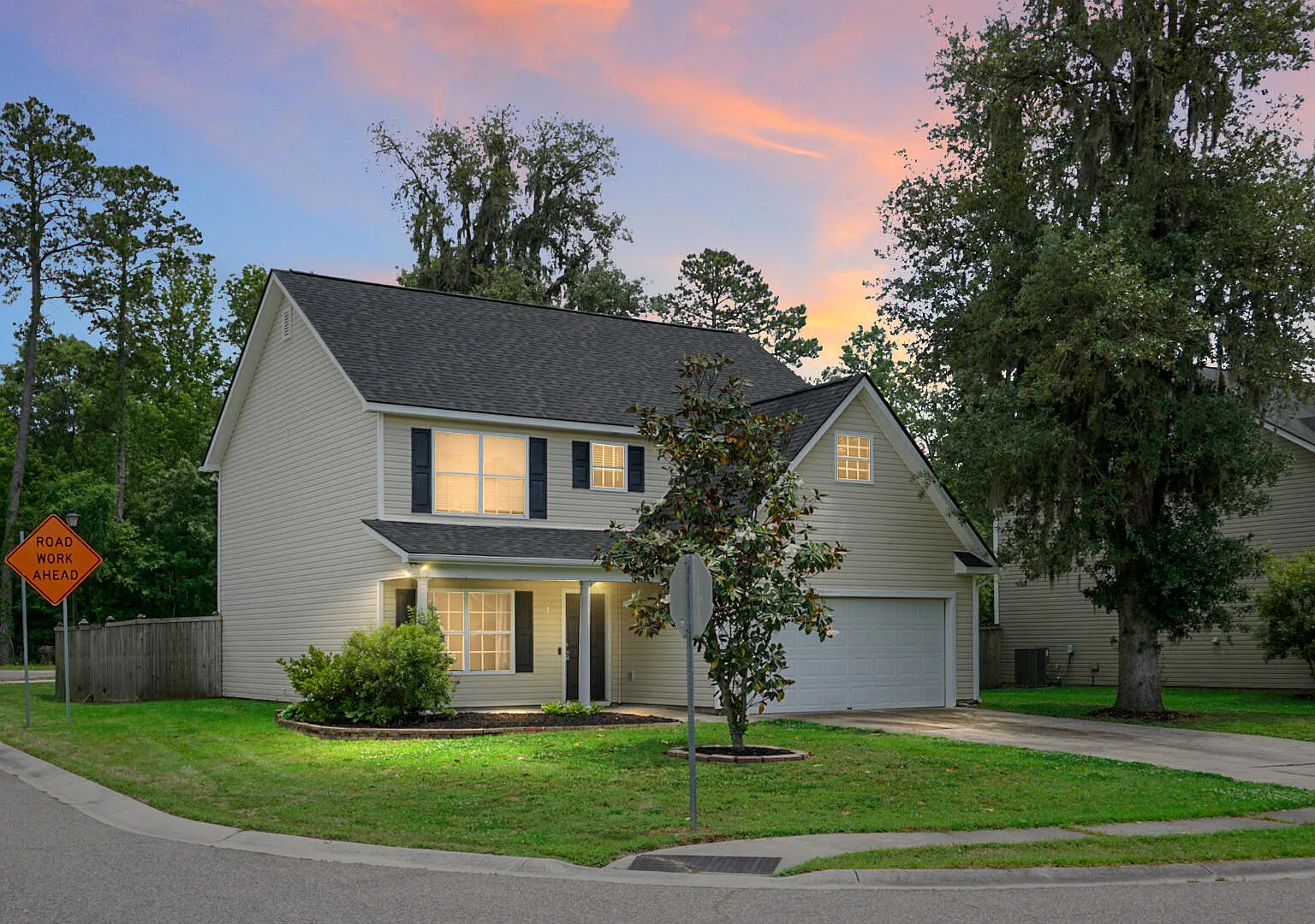5 bed, 3.5 bath, 2163 sqft, $2,400 — Photo 1