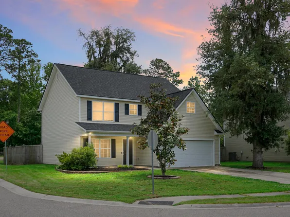 300 Greens Ct, Goose Creek, SC 29445