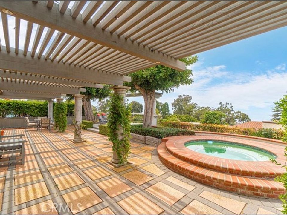 1st image of 28303 Golden Meadow Dr