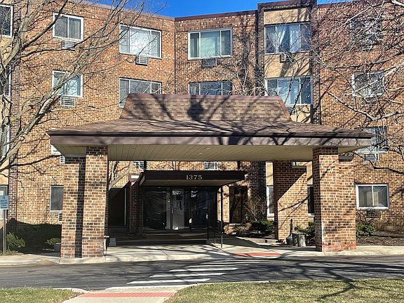 2nd image of 1375 Rebecca Dr APT 404