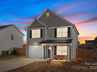 701 3rd St SE, Conover, NC 28613