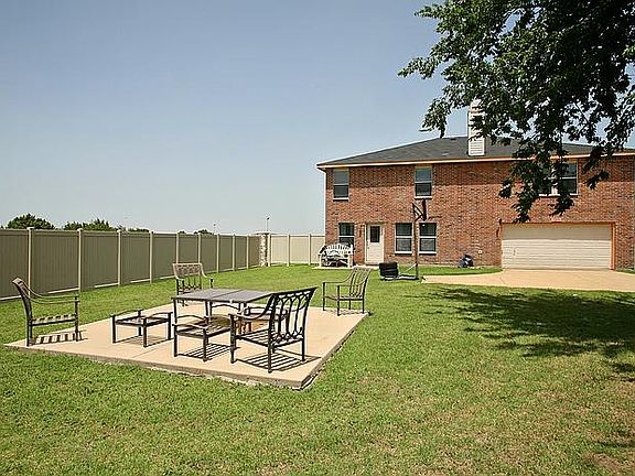 4th image of 1293 Longleaf Dr