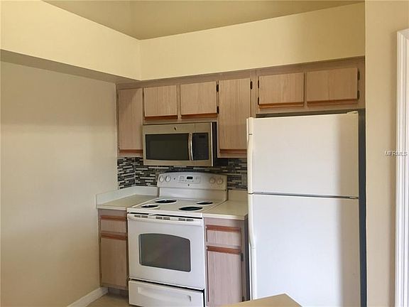 2nd image of 4826 Normandy Pl #D