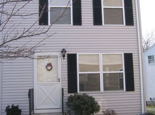 13 Holly Ln, Glastonbury, CT 06033