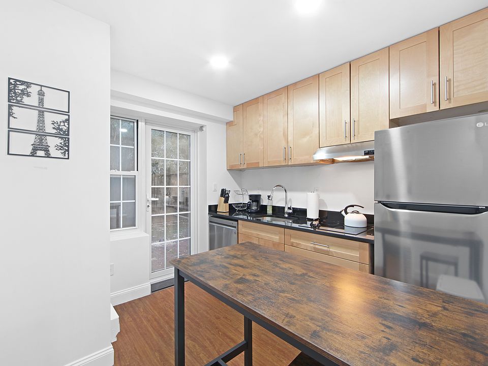 1st image of 111 E 38th St #1D