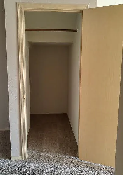 Gateway Village Apartments — Photo 101