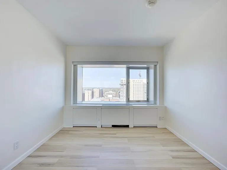 555 E William St #16G — Photo 9