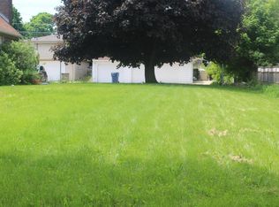 3211 S 84th St, Milwaukee, WI 53227