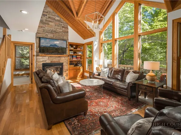 141 Settlers Rest #B, Boone, NC 28607