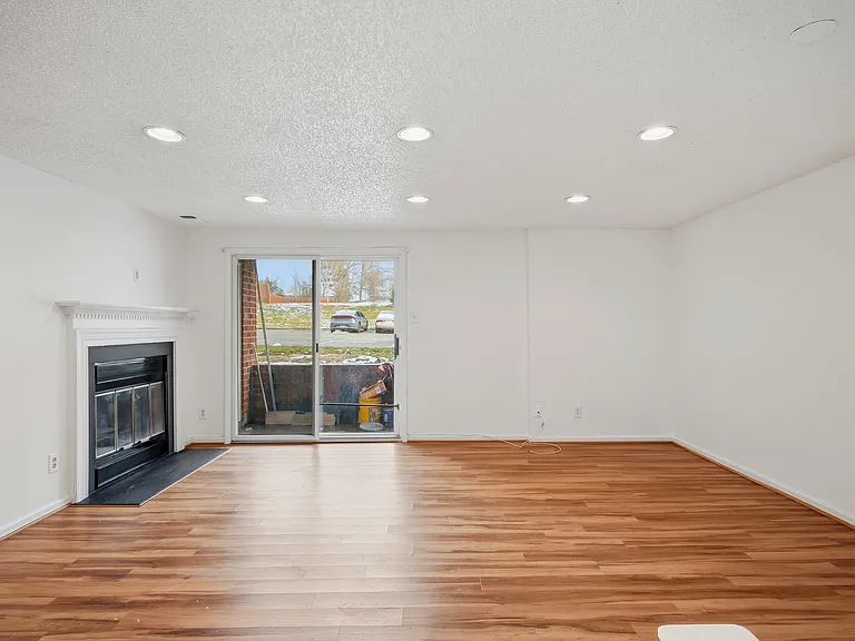 2440 Stembridge Ct — Photo 3