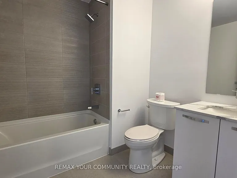 75 James St S #2610 — Photo 9