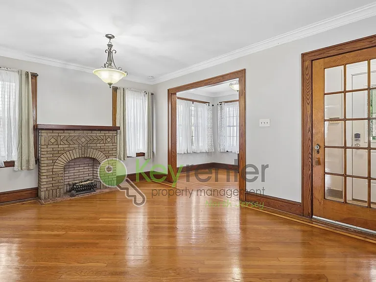 364 Chestnut St — Photo 7