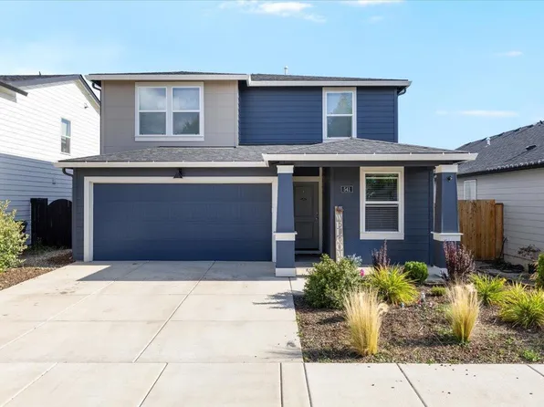 541 Black Bear Dr, Medford, OR 97501