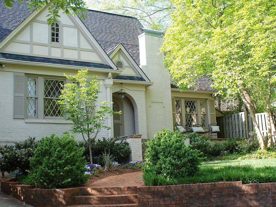 1st image of 11 E Prentiss Ave