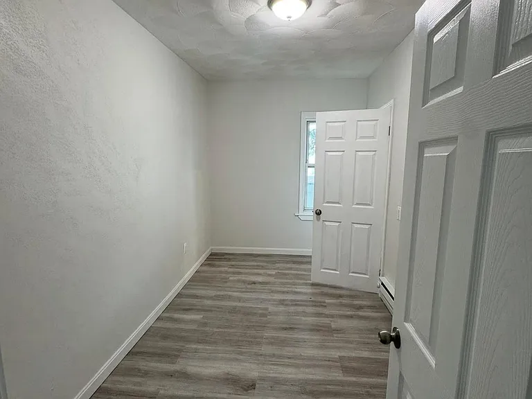 181 Division St #1W — Photo 4
