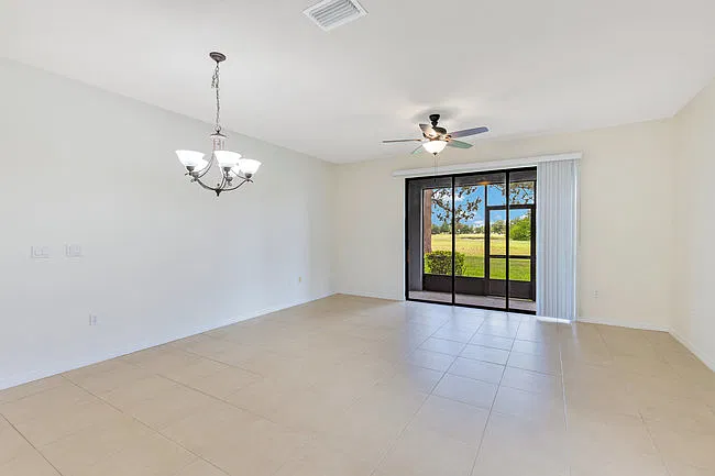 3 bed, 2.5 bath, 1974 sqft, $2,150 — Photo 4