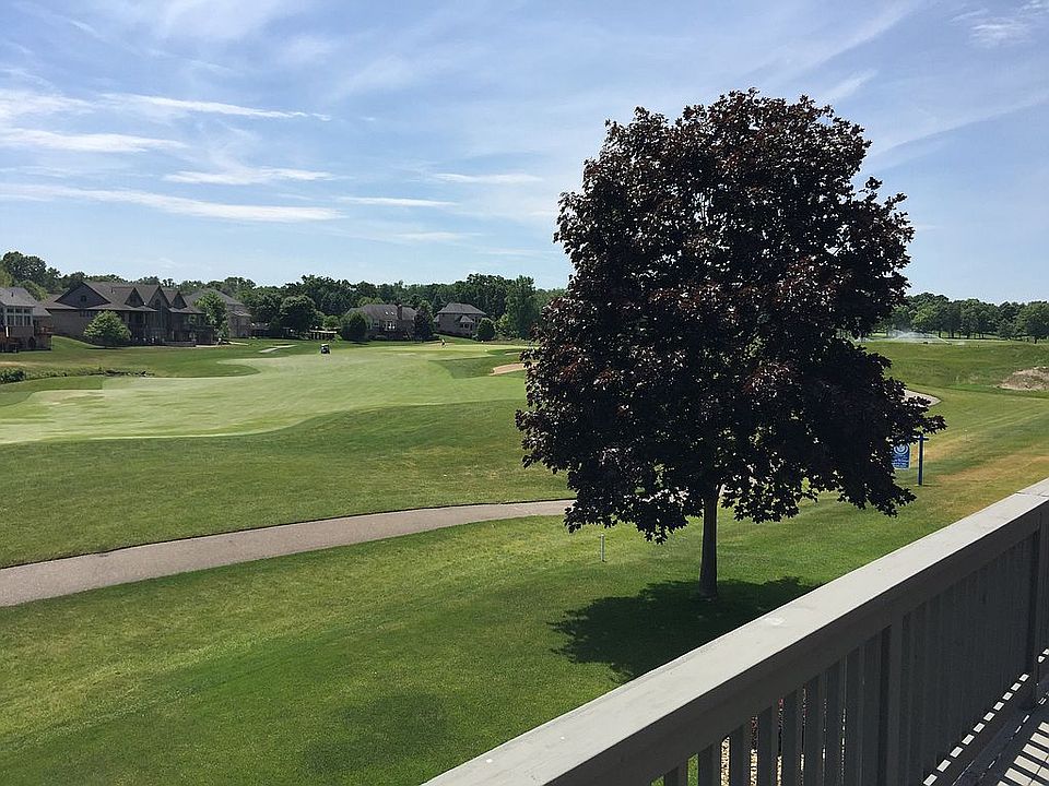 2nd image of 1161 Saint Andrews