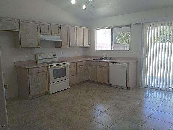 3rd image of 9120 N 73rd Ln