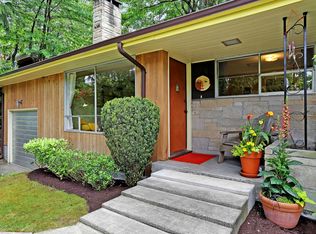 2607 NE 100th St, Seattle, WA 98125