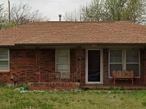 2401 N Key Blvd, Midwest City, OK 73110