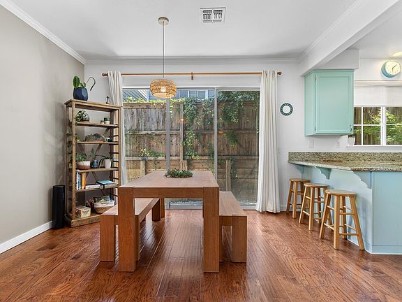 5th image of 1040 Addison Circle