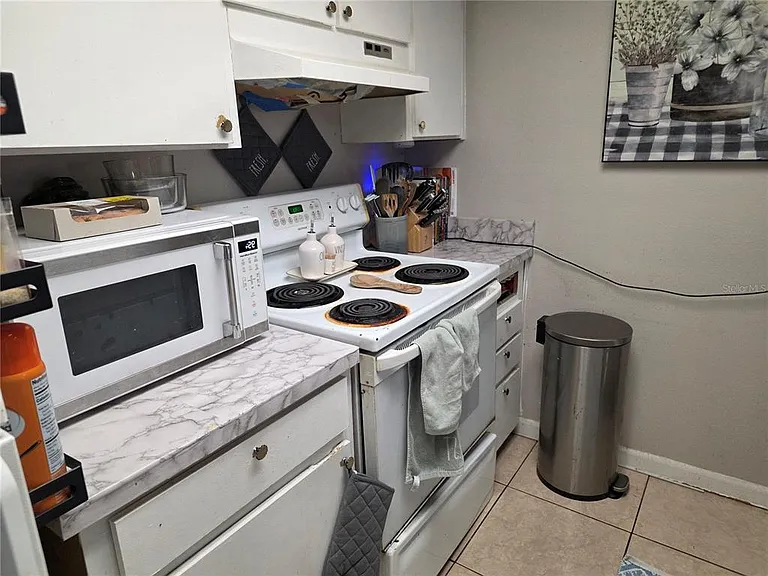 4823 W McElroy Ave #D211 — Photo 8
