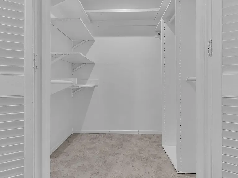 1040 W Macarthur Blvd #48 — Photo 20