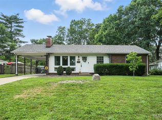 645 Huntwood Ln, Saint Louis, MO