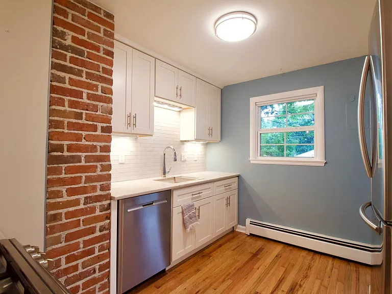 4460 Eliot St — Photo 8
