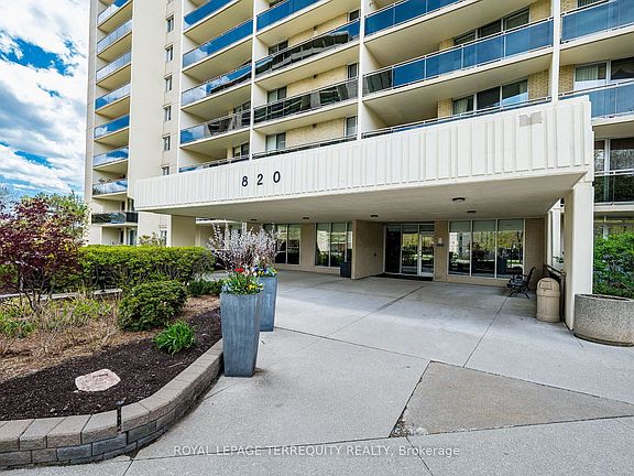 2nd image of 820 Burnhamthorpe Rd #1902