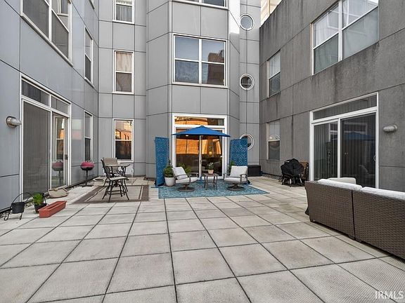 2nd image of 113 W Wayne St APT 212