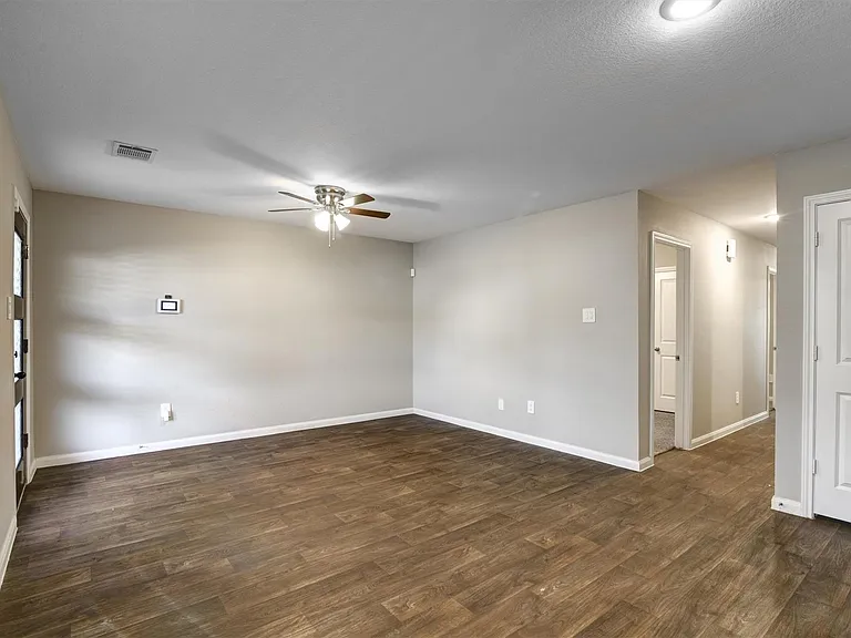 16428 Jasmine Marie Pl — Photo 9