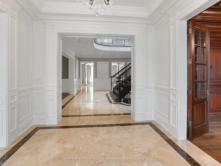29 Riverside Blvd W — Photo 12