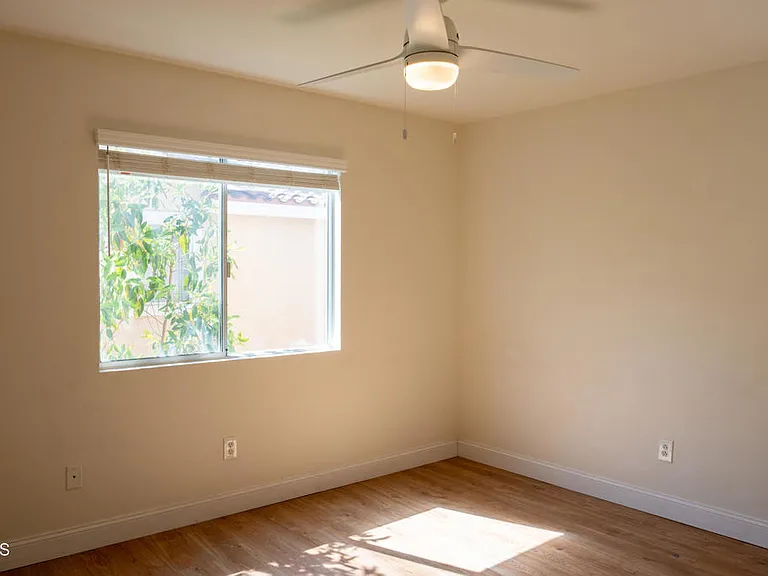 4707 Calle Cancun — Photo 32