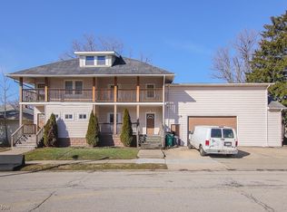 5030 Arch St, Maple Heights, OH 44137