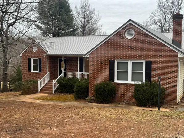 833 Carr Rd, Prospect, VA 23960