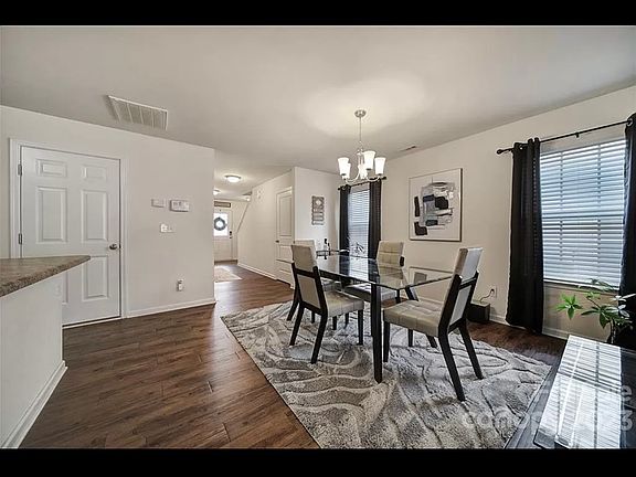 4th image of 8741 Longnor St